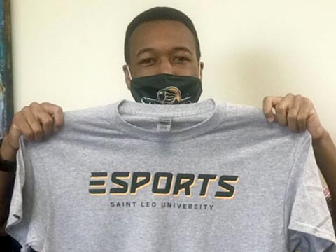 A photo of Saint Leo University ESports team player and student Caleb Hunt