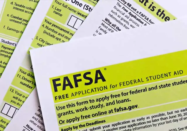 image of Free Application for Federal Student Aid (FAFSA) form