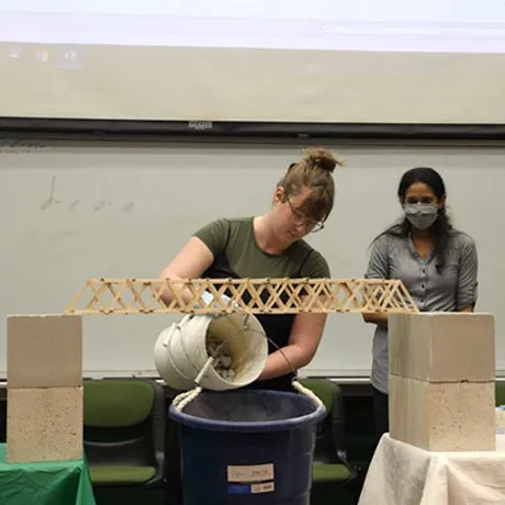 Laela Oullette and Chris Bove win the 2021 Saint Leo University Physics Program Bridge Competition