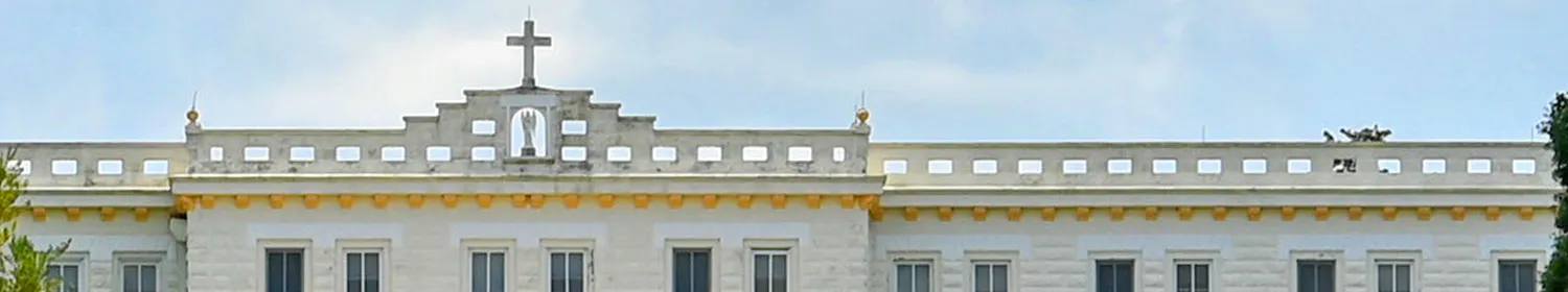 image of top of administration building on Saint Leo University's campus  