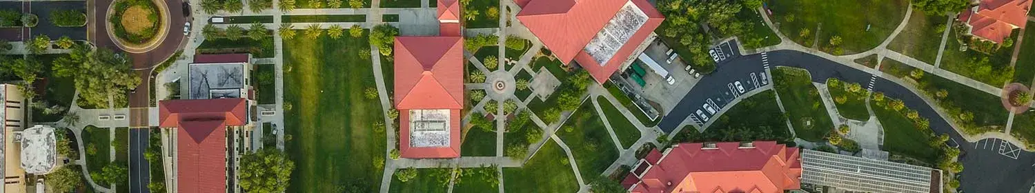 birds-eye perspective image of Saint Leo University's campus