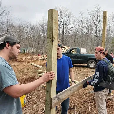 Saint Leo students volunteering