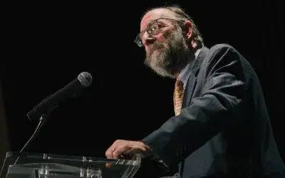 web-image-rabbi-sandmel-speaking