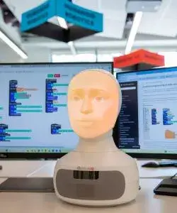 web-story-furhat-robot