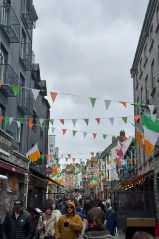 web-image-streets-of-galway