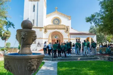 student-athletes-gather-before-mass-of-the-holy-spirit