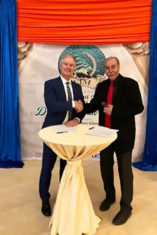 web-image-dr-jim-burkee-dr-richard -wiefelspuett