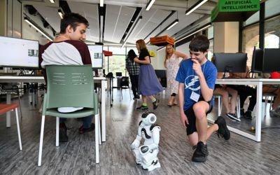 students-work-with-robot-web-image