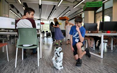 web-image-summer-camps-robotics
