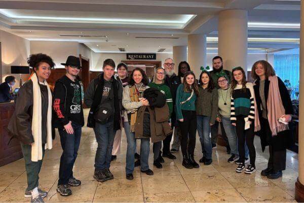 web-image-honors-program-group-in-ireland