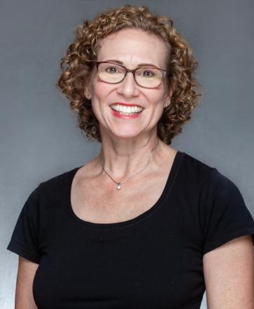 Laurie Gens Headshot